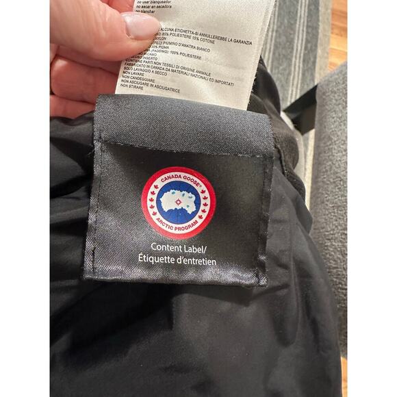 Canada Goose Blakely Parka - Picture 5 of 16